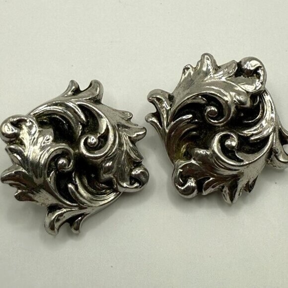 Vintage Silver-Tone Ornate Swirl Clip-On Earrings - Picture 4 of 13